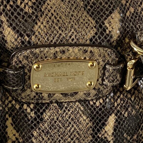 Michael Kors, large tan and black animal print shoulder bag - Picture 8 of 14